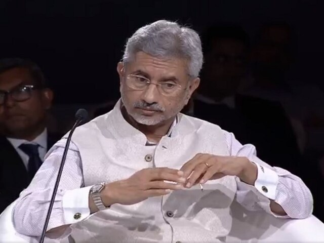 Entire Neighbourhood, Minus One, Good For Regional Cooperation: S Jaishankar’s Dig At Pakistan WEF 2019: S Jaishankar On Pakistan Minus One, Kashmir Issue, Article 370