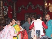 Durga Puja 2019: Big B, Jaya Bachchan Along With Kajol And Son Yug Goes Pandal Hopping On Maha Ashtami!