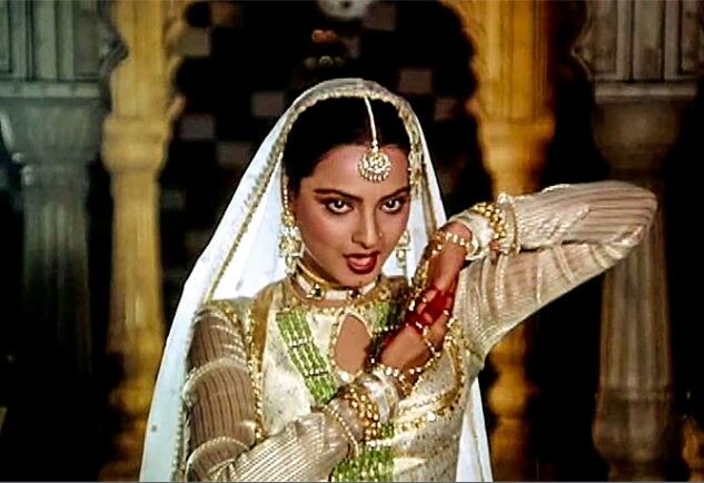 Happy Birthday Rekha: As The Eternal Diva Turns 65, Here's A Look At 5 of Her Iconic Films
