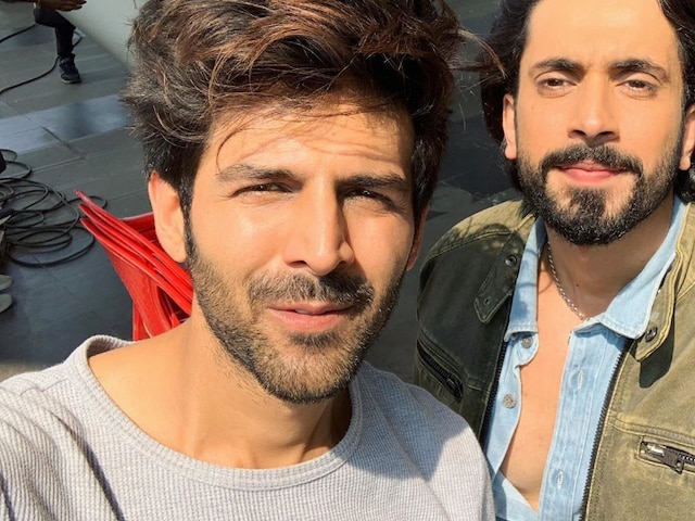 'Pati Patni Aur Woh': Sunny Singh Joins His 'Sonu Ke Titu Ki Sweety' Co-star Kartik Aaryan In The Film Pati Patni Aur Woh: Sunny Singh Joins His 'Sonu Ke Titu Ki Sweety' Co-star Kartik Aaryan In Film
