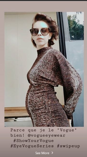 PIC: Pregnant Kalki Koechlin Flaunts Her Baby Bump As She Poses With Kareena Kapoor