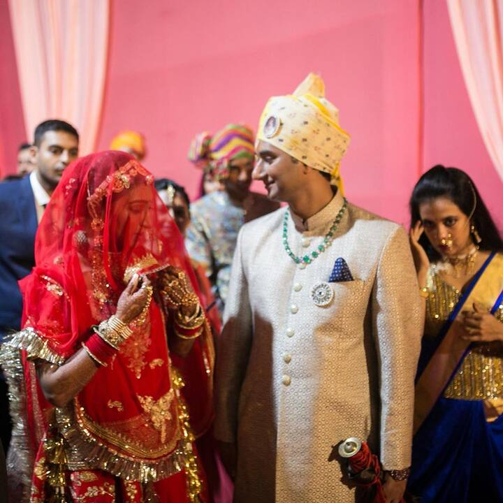 Mohena shared an adorable photo with her brother Divyaraj Singh Rewa and penned a heartfelt note for him.