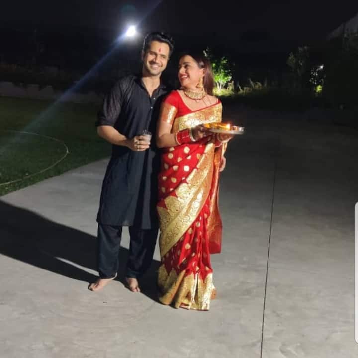 Parul and Chirag tied the knot on December 12, 2018. The couple enjoyed a dreamy honeymoon in Maldives. 