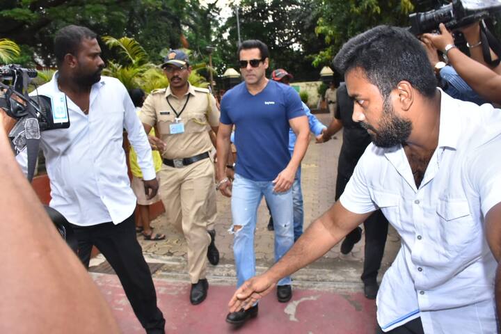 Here’s a photo of Salman Khan arriving at the polling booth!