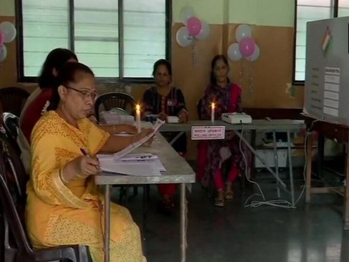Maharashtra Polls 2019: Voting Held In Candlelight Due To No Electricity Maharashtra Polls 2019: Voting Held In Candlelight Due To No Electricity