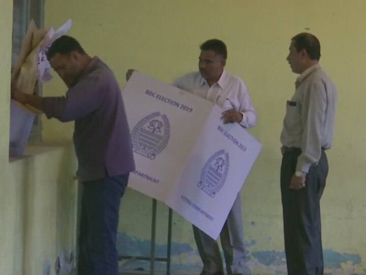 Jammu & Kashmir BDC Elections: Polling Begins On 310 Blocks In J&K Jammu & Kashmir: Polling Begins For BDC Elections