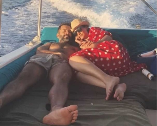 Anand Ahuja Shares A Romantic throwbackthursday Post With Sonam Kapoor  From Maldives Points Mistake In Brotherinlaw Harshvardhan Kapoors  Comment Complimenting The Couple