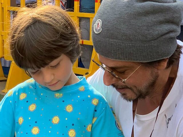Diwali 2019: Diwali 2019: SRK plans to show Abram how Delhi celebrates, Says-