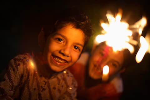 Happy Diwali 2019: Wishes, Images, Quotes, Wallpapers, Messages, Photos, Facebook and Whatsapp Status