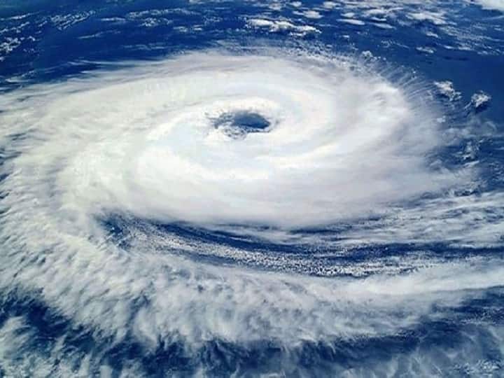 Red Alert! Kyarr Intensifies Into Cyclonic Storm, May Hit Diwali In Karnataka Red Alert! Kyarr Intensifies Into Cyclonic Storm, May Hit Diwali In Karnataka
