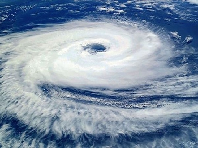 Red Alert! Kyarr Intensifies Into Cyclonic Storm, May Hit Diwali In Karnataka Red Alert! Kyarr Intensifies into Cyclonic Storm, May Hit Diwali In Karnataka