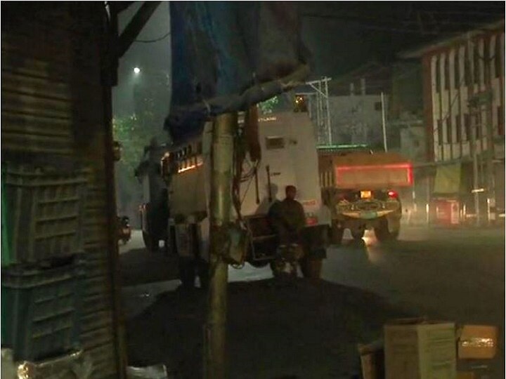 Jammu and Kashmir: Grenade attack on security forces on Diwali eve in Srinagar; 6 personnel injured J&K: Grenade Attack On Security Forces On Diwali Eve In Srinagar; 6 Personnel Injured