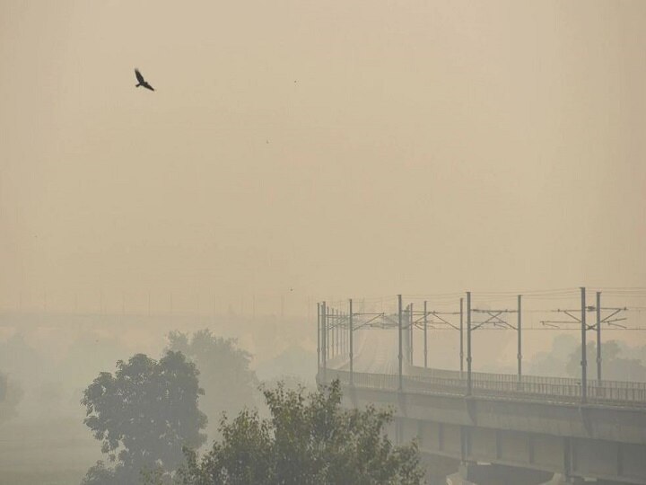 Delhi Becomes Gas Chamber As Air Turns 'Hazardous' Delhi Becomes Gas Chamber As Air Turns 'Hazardous'