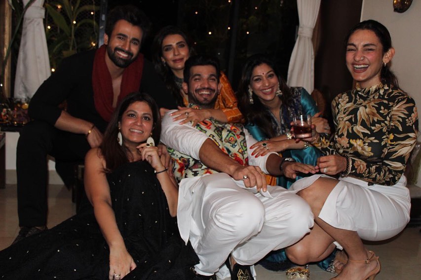 Yeh Hai Mohabbatein' Fame Karan Patel's Wife Ankita Bhargava Spotted Hiding Her Baby Bump In Diwali 2019 Party Pics! Fans Ask 