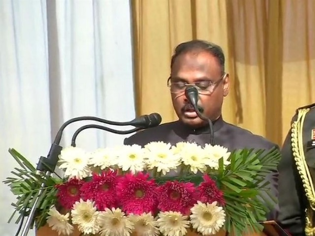 Girish Chandra Murmu Takes Oath As First Lt Governor Of Jammu & Kashmir Girish Chandra Murmu Sworn In As First Lt Governor Of Jammu & Kashmir