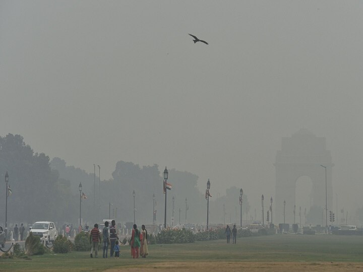 Delhi-NCR Enveloped By Thick Smog Despite Mild Showers; AQI Remains Hazardous Delhi Pollution: Principal Secretary To PM, Cabinet Secy Call Meeting; NCR Schools Shut, Flights Diverted