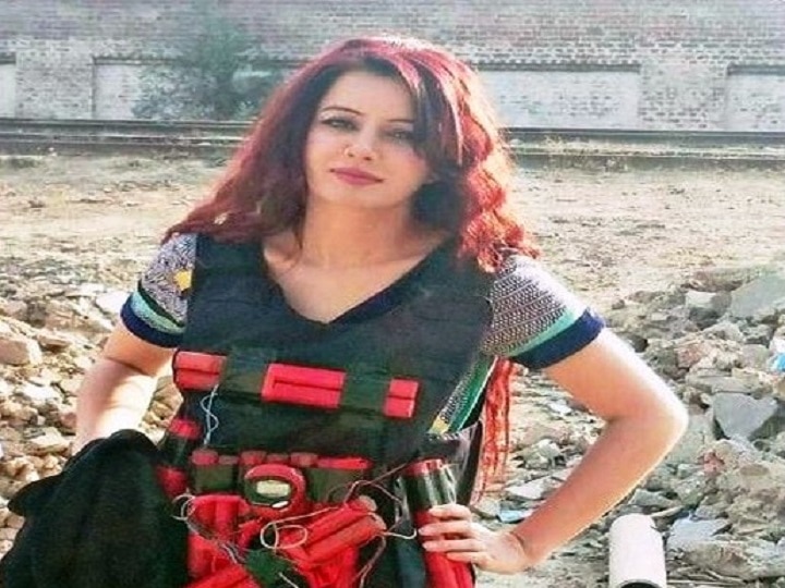 Controversial Pakistani Singer Rabi Pirzada Who Threatened PM Modi Quits Showbiz Controversial Pakistani Singer Rabi Pirzada Who Threatened PM Modi Quits Showbiz