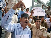 IN PICS: \'Save The Savers,\' Unprecedented Protest By Delhi Police Personnel Against Lawyers