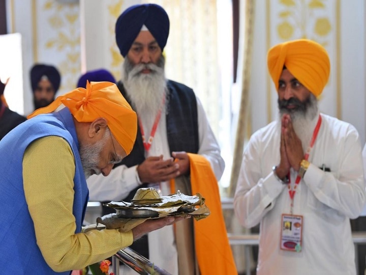 Prime Minister Narendra Modi pays obeisance at the Ber Sahib Gurudwara, in Sultanpur Lodhi Ahead Of Kartarpur Inauguration, PM Modi Pays Obeisance At Ber Sahib Gurudwara In Sultanpur Lodhi
