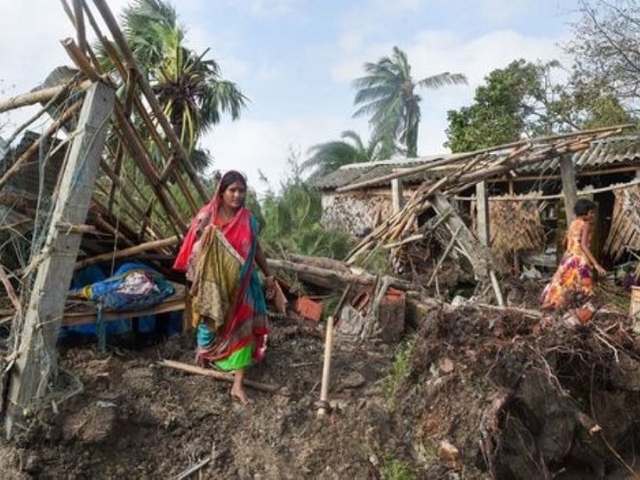 Cyclone 'Bulbul' Wreaks Havoc In West Bengal And Odisha, 7 Dead; Home Minister Amit Shah Assures All Possible Help Cyclone 'Bulbul' Wreaks Havoc In West Bengal And Odisha, 7 Dead; Home Minister Amit Shah Assures All Possible Help