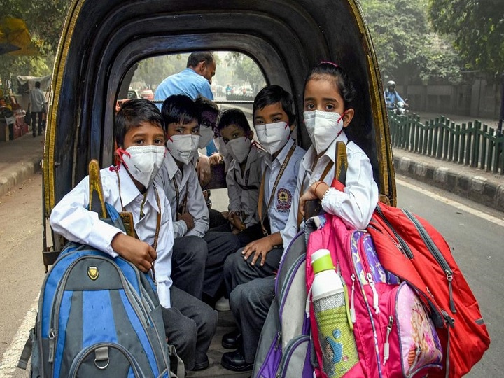 Delhi-NCR Air Quality Nears 'Emergency'; Odd-Even Back But Schools Remain Open Delhi-NCR Air Quality Nears 'Emergency'; Odd-Even Back But Schools Remain Open