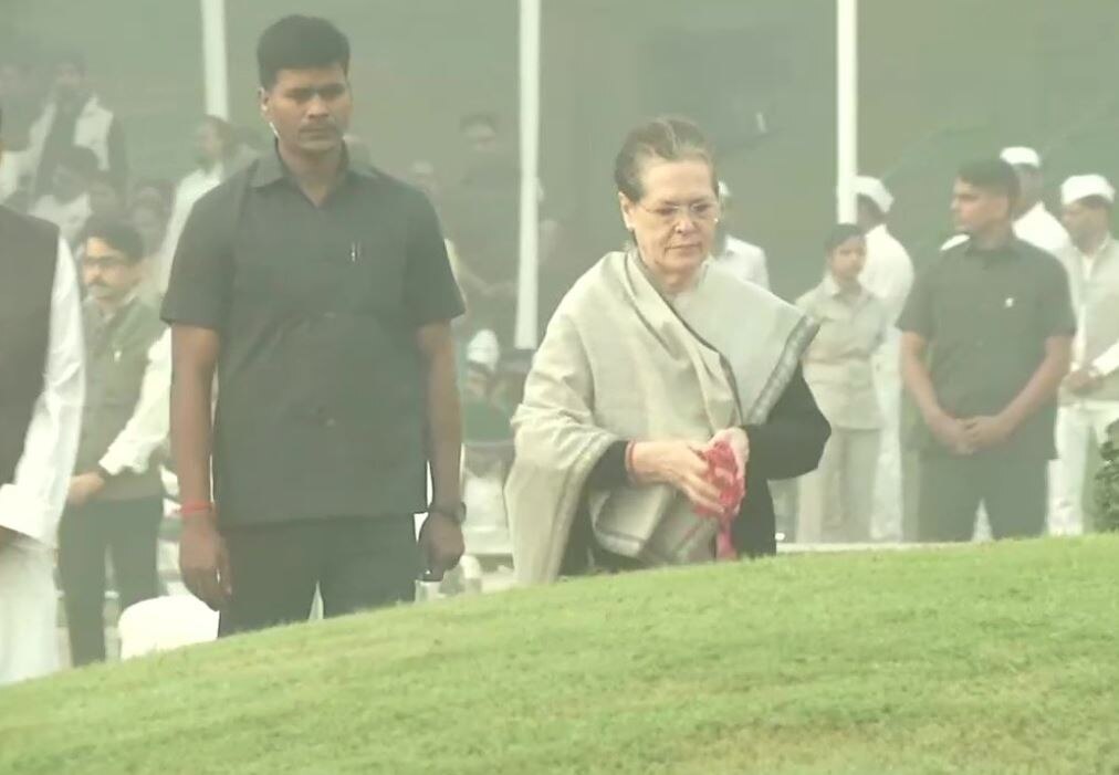 Jawaharlal Nehru Birth Anniversary: PM Modi, Sonia Gandhi, Others Pay Tribute To First Prime Minister Of India