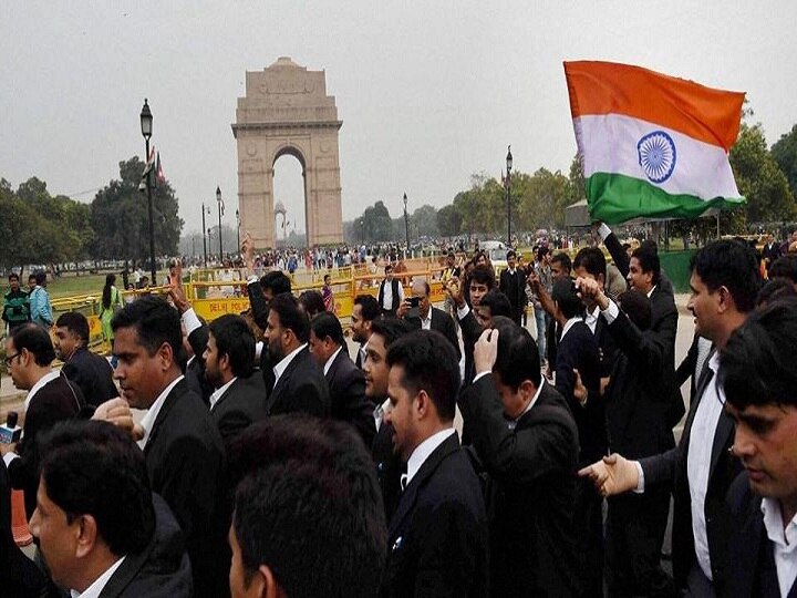 Tis Hazari Court Clash: Lawyers In District Courts Call Off Strike; Delhi Police After 2 Weeks Of Deadlock, Lawyers In Delhi Call Off Strike; Courts To Resume Work From Saturday