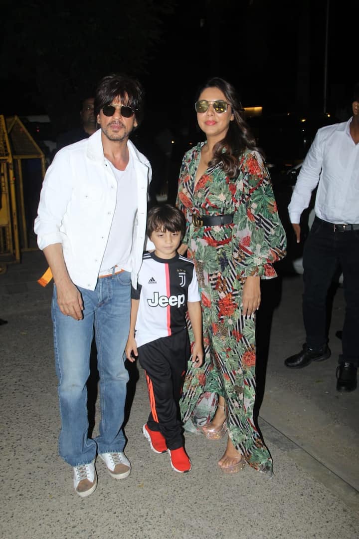 Bollywood's 'Badshah' Shah Rukh Khan attended Aaradhya's birthday bash with wife Gauri Khan and son Abram Khan. (Photo: Manav Manglani)