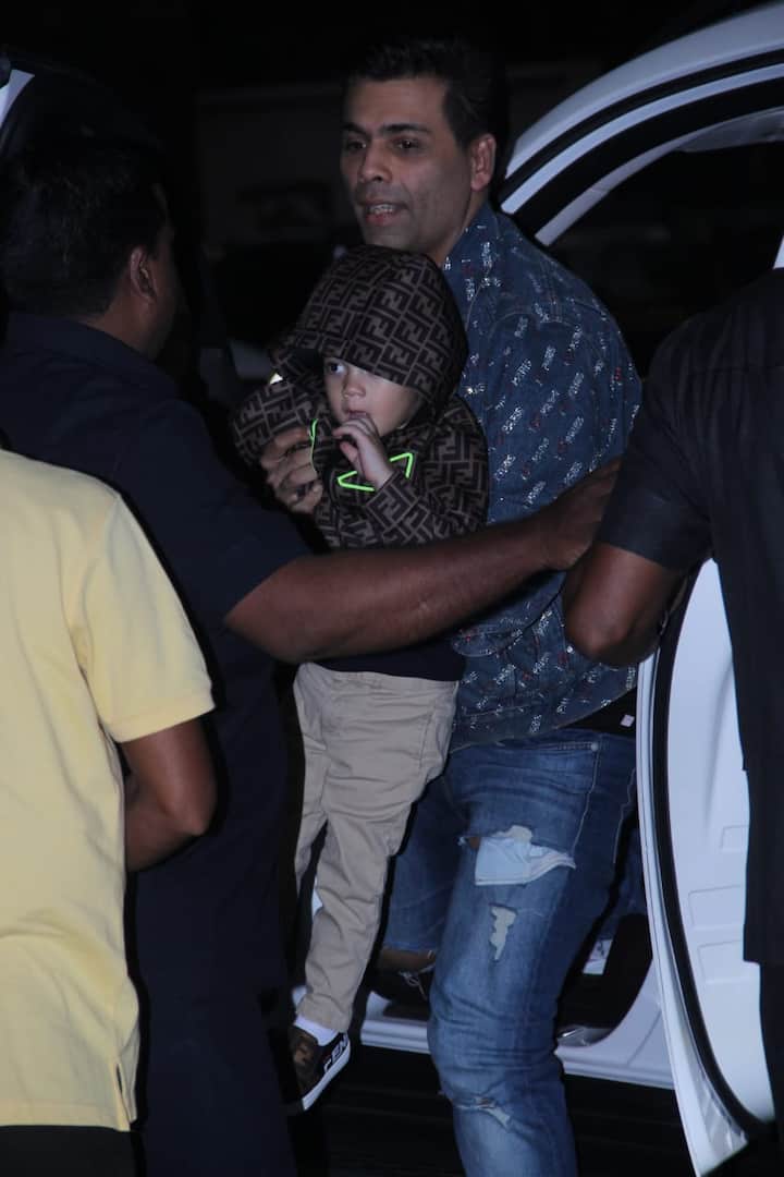 Here's a cute picture of Karan Johar with his son Yash. (Photo: Manav Manglani)