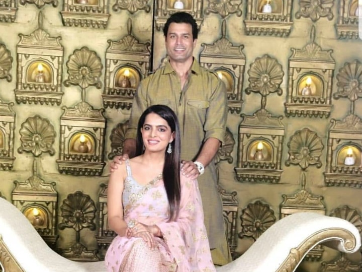 'Kundali Bhagya' Actress Ruhi Chaturvedi Aka 'Sherlyn' To Marry 'Choti Sarrdaarni' Actor Shivendraa Om Saainiyol On December 2! 'Kundali Bhagya' Actress Ruhi Chaturvedi To Marry 'Choti Sarrdaarni' Actor Shivendraa On December 2!