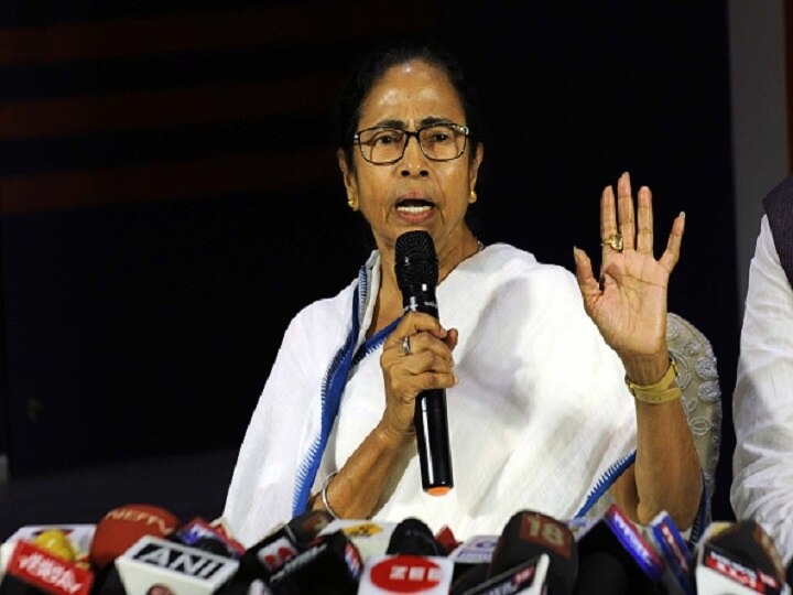 'Never Heard Of Such Stealthy Govt Formation: Mamata Banerjee Slams BJP After Fadnavis' Resignation 'Never Heard Of Such Stealthy Govt Formation: Mamata Banerjee Slams BJP After Fadnavis' Resignation