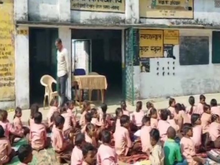 Mid-Day Meal: 85 Children Served 1 Litre Milk Diluted With Water In UP School  Mid-Day Meal: 85 Children Served 1 Litre Milk Diluted With Water In UP School