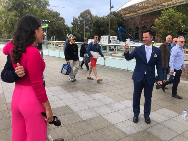 Ricky Ponting Asked By Fan To Take A Photo, But Not With Him Ricky Ponting Asked By Fan To Take A Photo, But Not With Him