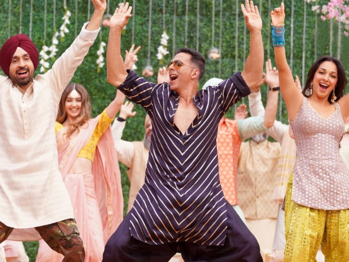 Sauda Khara Khara: Akshay Kumar, Diljit Dosanjh & Kiara Advani GROOVE On Peppy Number From 'Good Newwz' 'Sauda Khara Khara': Akshay, Diljit & Kiara GROOVE On Peppy Number From 'Good Newwz'