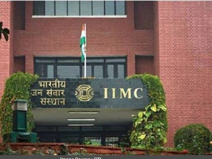 After JNU, IIMC Joins Demand For Fee Hike Rollback After JNU, IIMC Joins Demand For Fee Hike Rollback