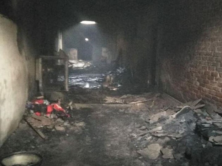 Delhi Fire: Survivor Says He Could Escape As He Was Sleeping Near The Door, Others Were Not So Lucky Delhi Fire: Survivor Says He Could Escape As He Was Sleeping Near The Door, Others Were Not So Lucky