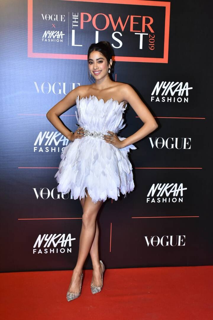 'Dhadak' fame Janhvi Kapoor posing for paps as she looked amazing in a white mini-dress. (Photo: Manav Manglani)