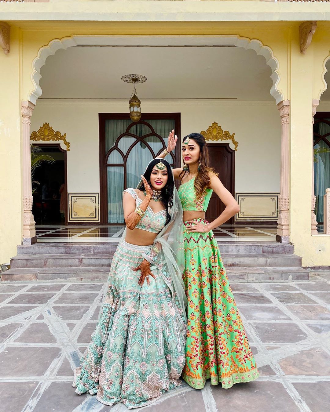 PICTURES: Erica Fernandes becomes the perfect bridesmaid for Sonyaa  Ayodhya's wedding! : Bollywood News - Bollywood Hungama