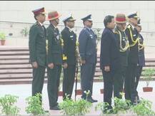 Army, Navy, Air Force Chiefs Pay Tribute At National War Memorial On Vijay Diwas