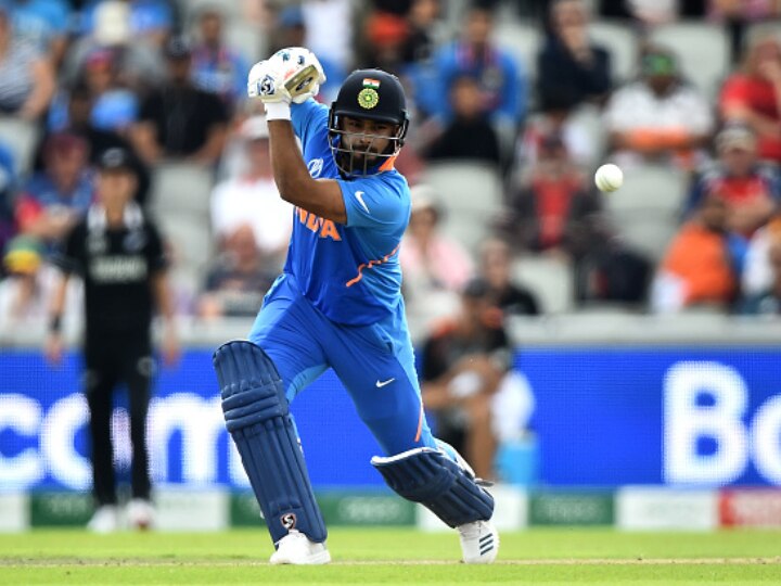 Rishabh Pant Reacts To 'Dhoni, Dhoni' Chants In Stadiums Rishabh Pant Reacts To 'Dhoni, Dhoni' Chants In Stadiums