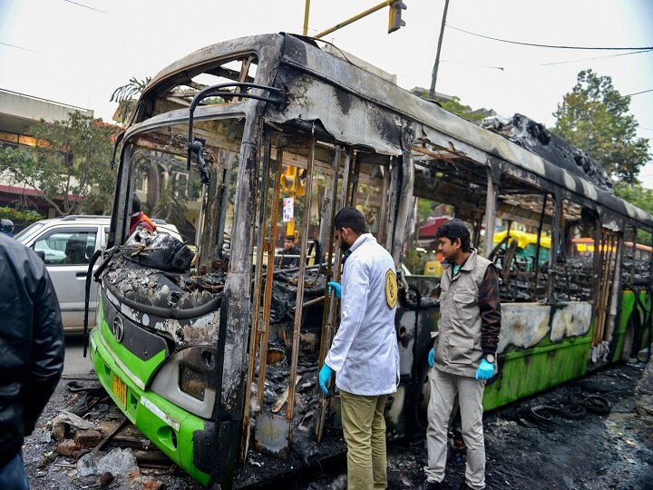 Anti-CAA protests in Delhi: 10 people with Criminal Background arrested in Jamia Violence; none Varsity students Anti-CAA Stir: Ten People With Criminal Background Arrested For Jamia Violence; None Students