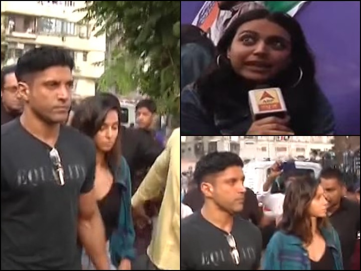 Anti-CAA Protests: Farhan Akhtar & Girlfriend Shibani Dandekar Join Protestors In Mumbai's August Kranti Maidan Farhan Akhtar Leads Anti-CAA Protest In Mumbai's August Kranti Maidan; Shibani Dandekar & Swara Bhasker Extend Support