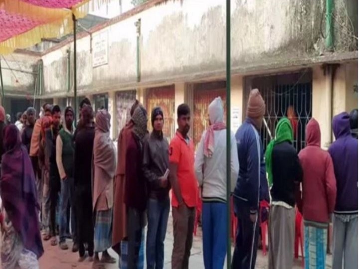 Jharkhand Assembly Elections 2019 Phase 5: Voter Dies Of Heart Attack During Polling Jharkhand Assembly Elections 2019 Phase 5: Voter Dies Of Heart Attack During Polling