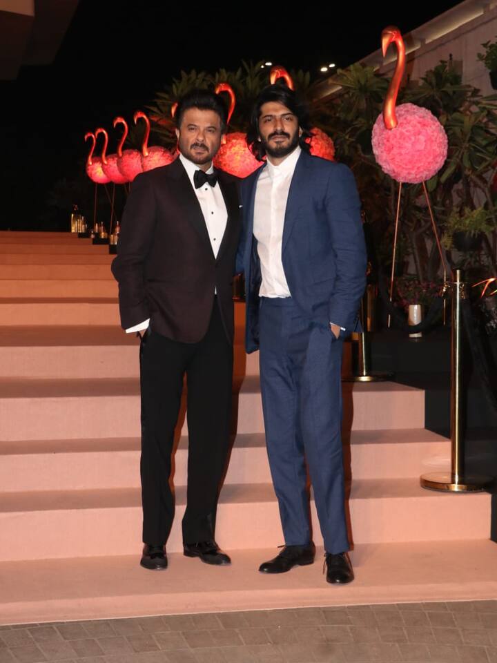 Anil Kapoor & son Harshvardhan Kapoor looked dapper as they posed together for paps at the event. (Photo: Manav Manglani)