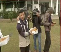 Jharkhand Election Results 2019: Celebrations Begin For Congress Workers As Cong-JMM Alliance Likely To Form Govt