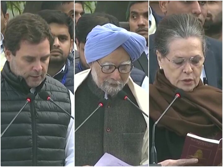 Delhi: Rahul Gandhi, Manmohan Singh Read Preamble Of Constitution At Anti-CAA, NRC Protest At Rajghat Rahul Gandhi, Manmohan Singh Read Preamble Of Constitution At Anti-CAA, NRC Protest In Delhi's Rajghat
