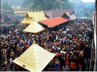 Sabarimala: அலைமோதும் கூட்டம்.. கடந்த இரண்டு நாட்களில் இத்தனை லட்சம் பேரா? களைகட்டிய சபரிமலை தரிசனம்..