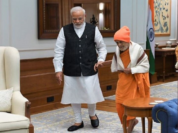 Pejwar Math Head Vishwesha Theertha Swamiji Passes Away; PM Modi, CM Yediyurappa Express Grief Pejwar Math Head Vishwesha Theertha Swamiji Passes Away; PM Modi, CM Yediyurappa Express Grief