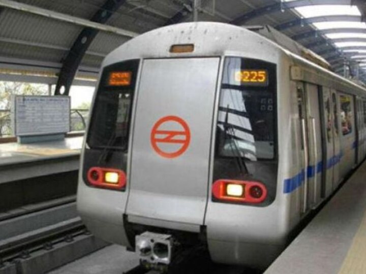 Delhi Metro Passengers May Soon Be Able To Use Debit Or Credit Card To Pay At AFC Gates Now Your Debit Or Credit Card Can Act As Delhi Metro Smartcard; Know How