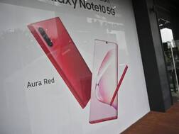 Samsung Unveils Galaxy S10 Lite, Note10 Lite Smartphones